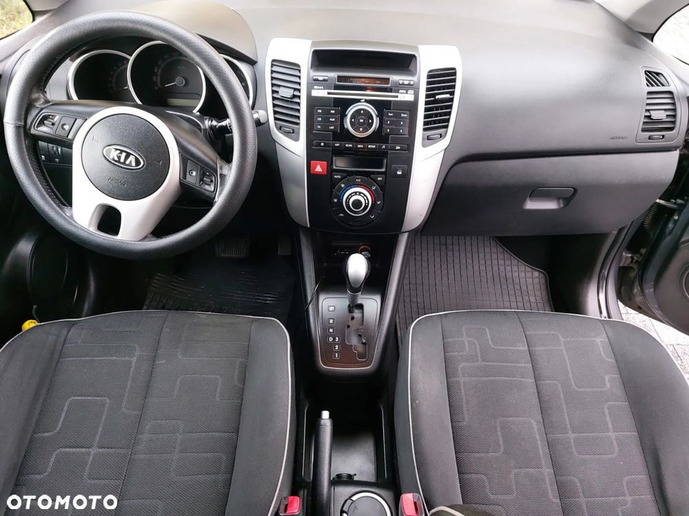 Kia Venga 1.6 L - 7