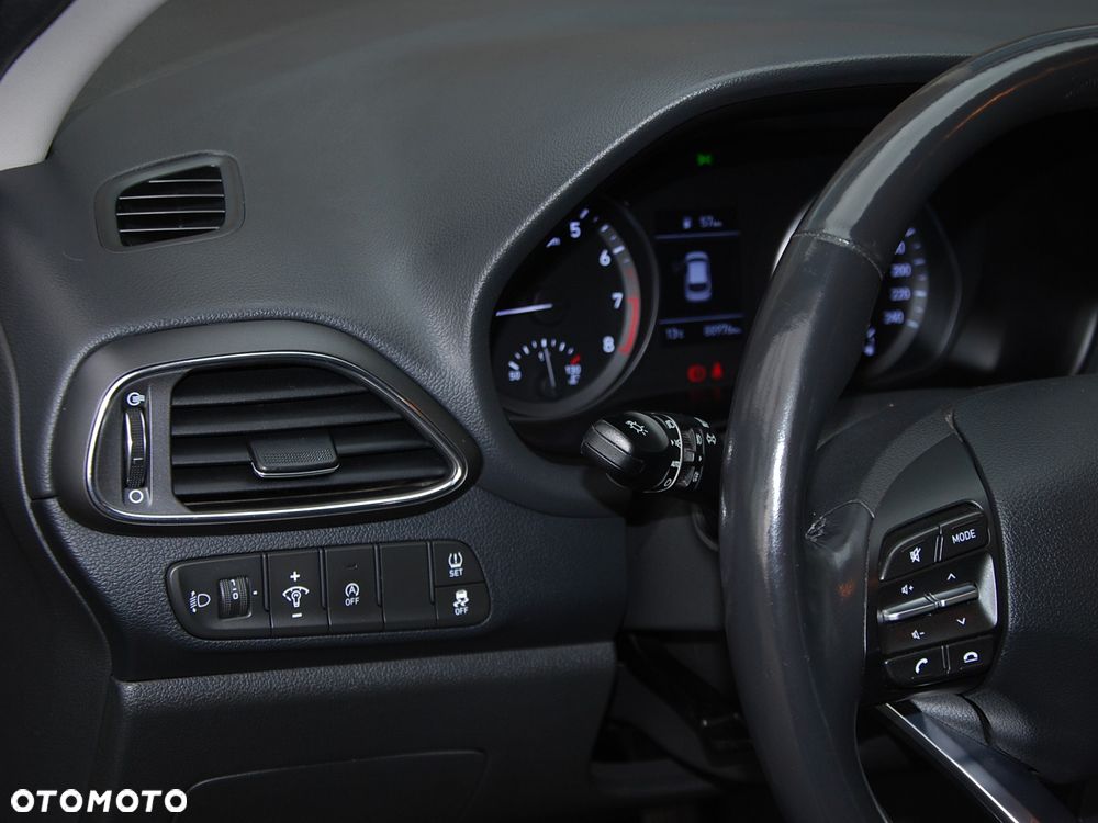 Hyundai i30 1.5 DPI Modern - 33