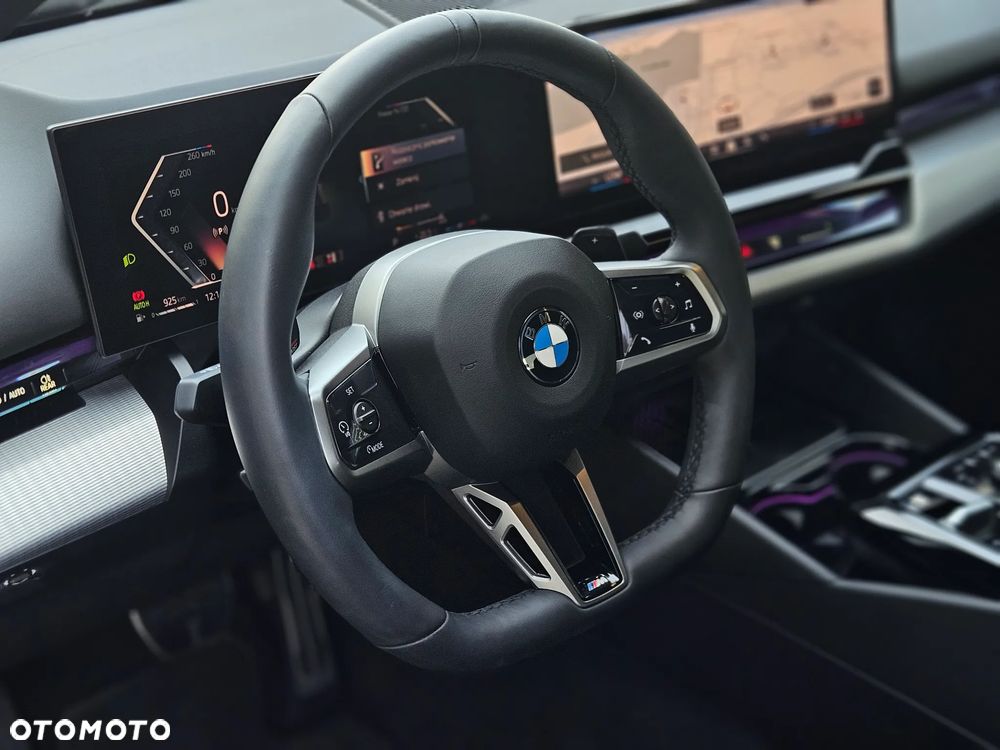 BMW Seria 5 520d xDrive mHEV M Sport - 16