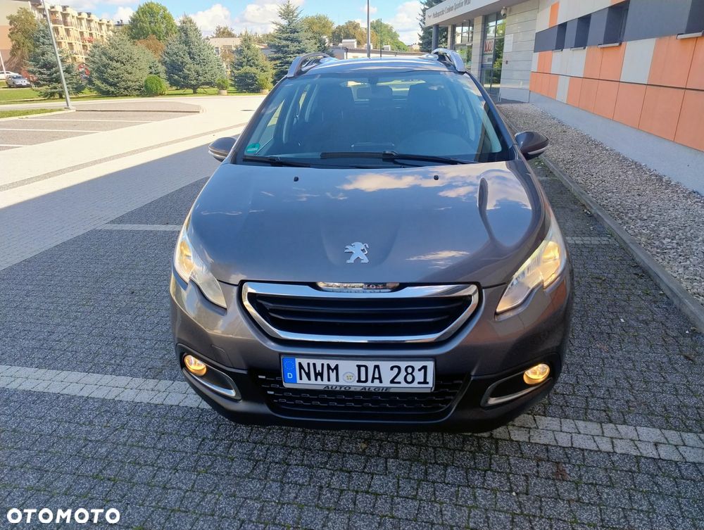Peugeot 2008 1.2 Pure Tech Allure S&S - 5