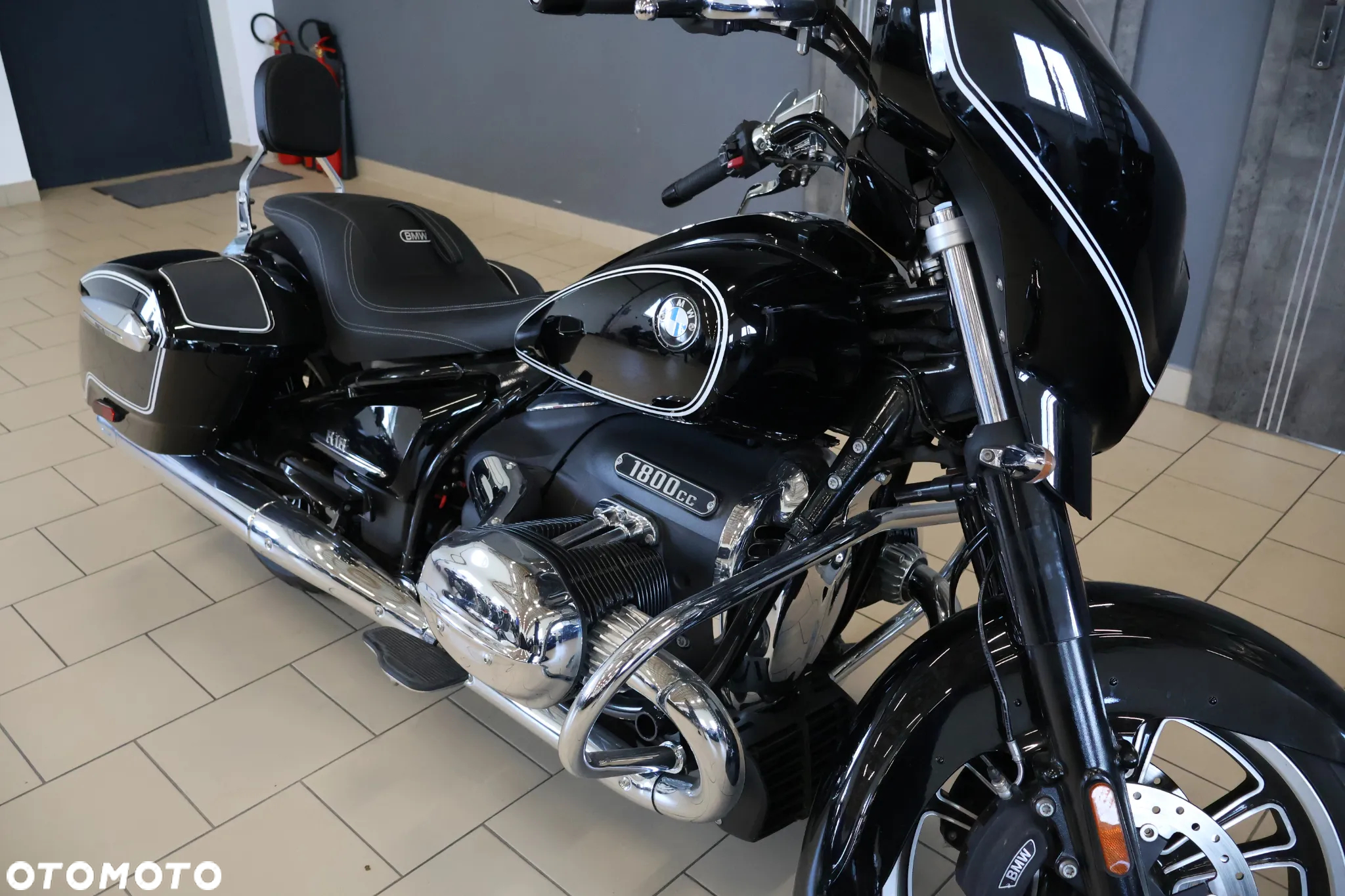 BMW R - 12