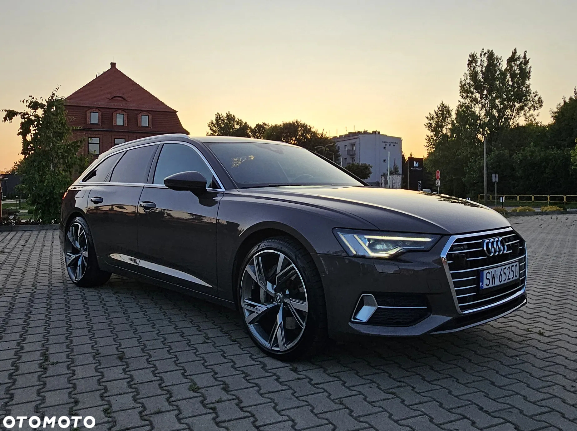 Audi A6 Avant 55 TFSI quattro S tronic - 19