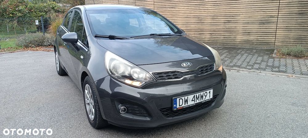 Kia Rio 1.2 L - 17
