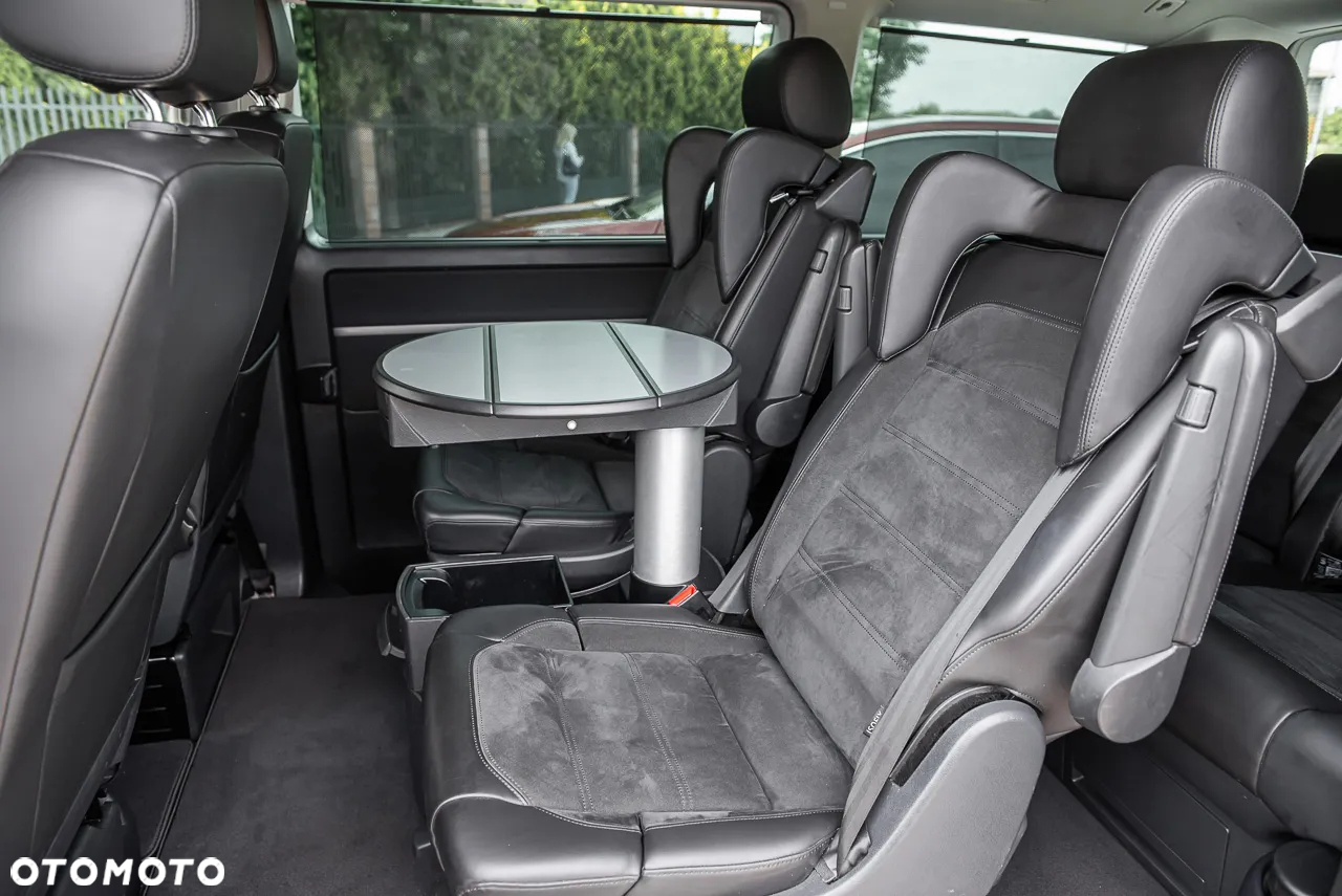 Volkswagen Multivan - 23