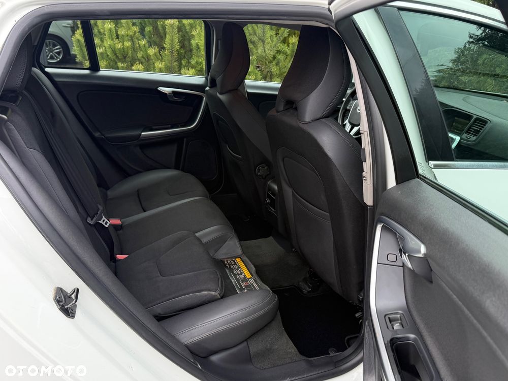 Volvo V60 - 14