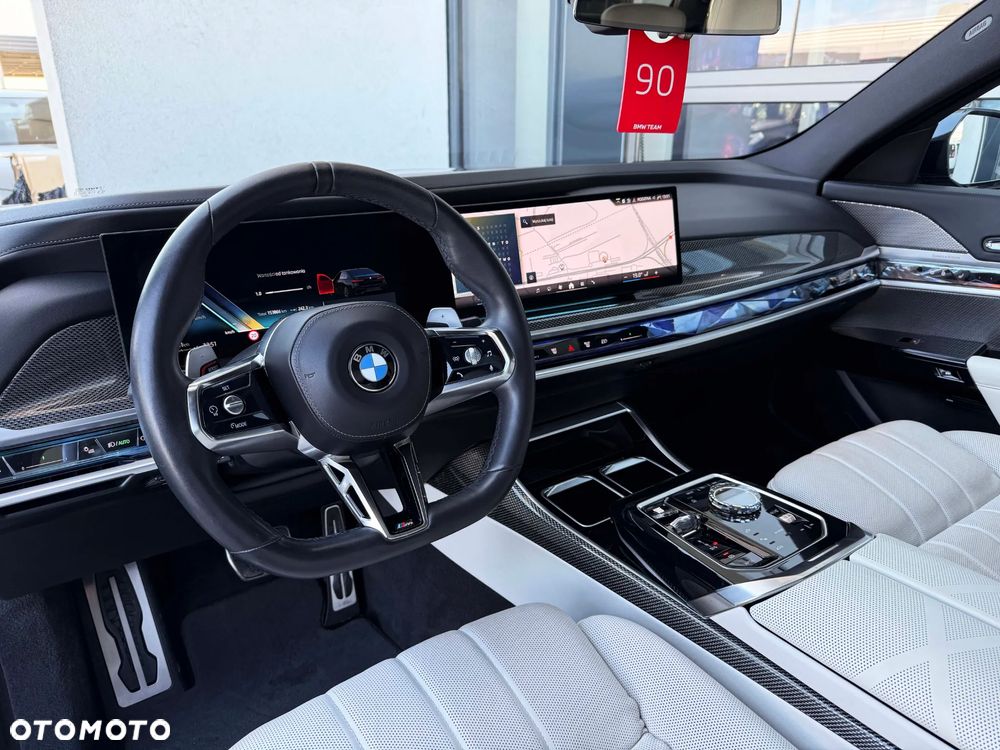 BMW Seria 7 740d xDrive mHEV sport - 24