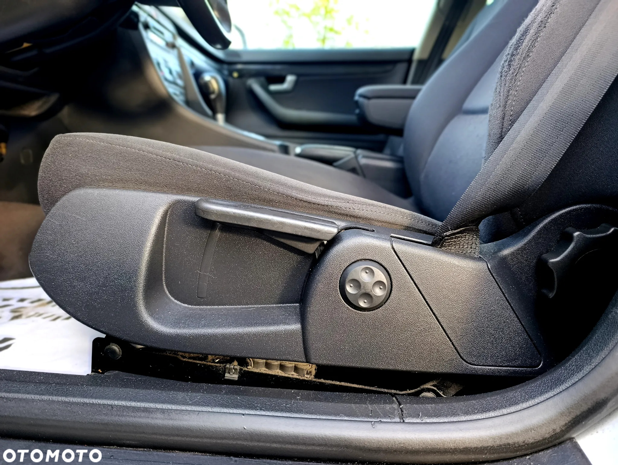 Audi A4 2.0 Multitronic - 19