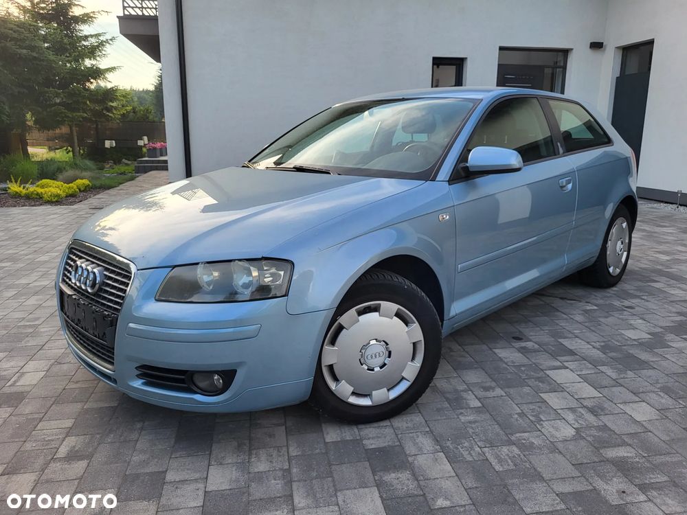Audi A3 3-drzwiowe 1.6 Ambiente - 1