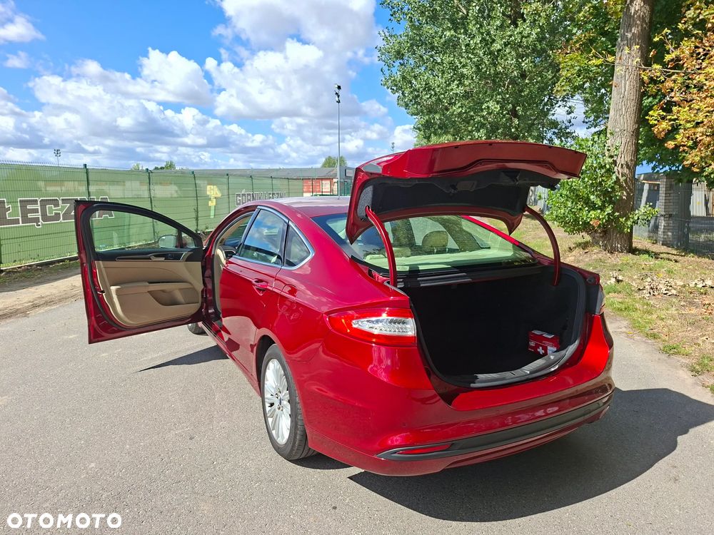Ford Fusion - 10