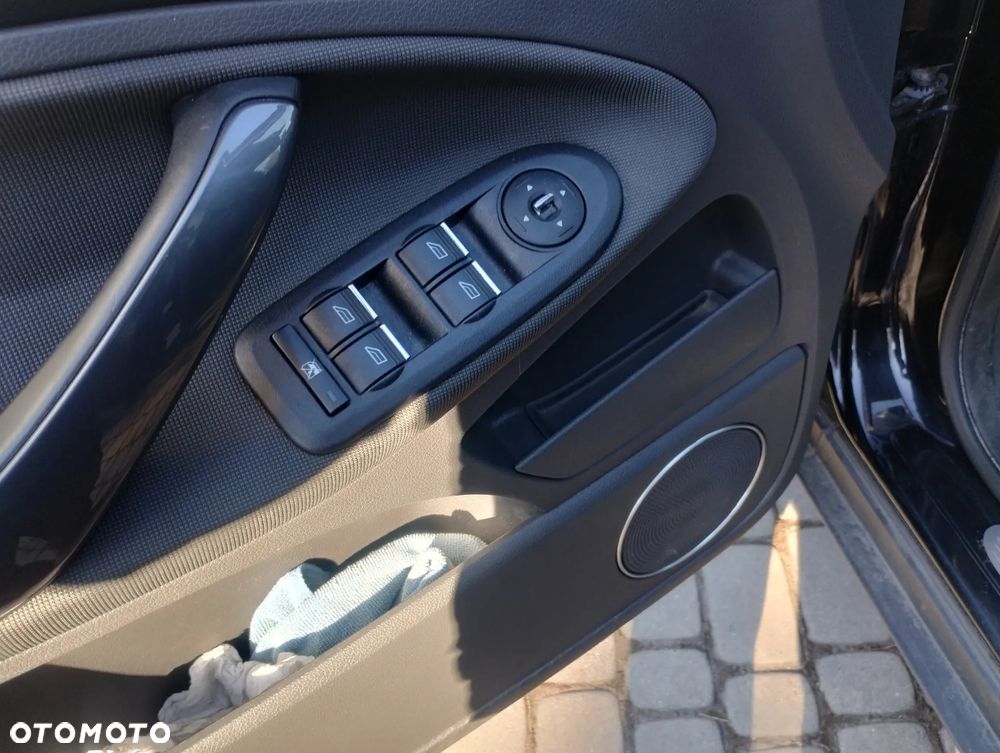 Ford Kuga 2.0 TDCi 4x4 Titanium - 9