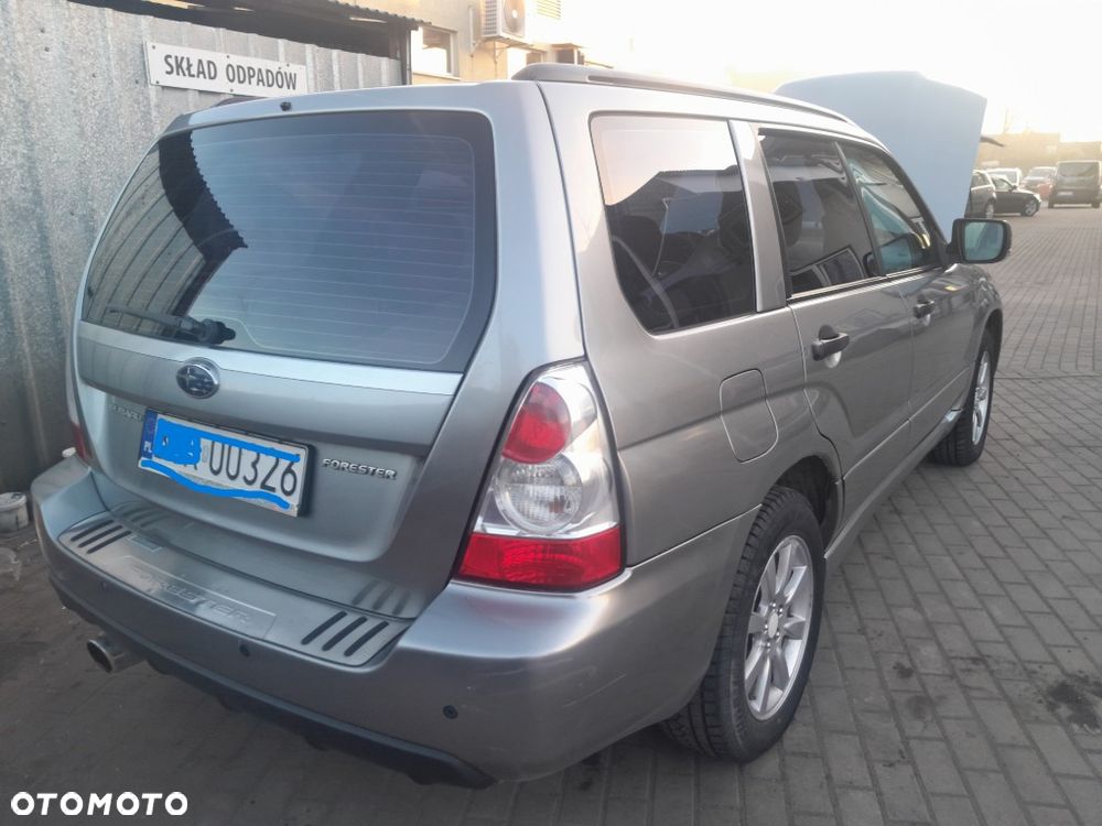 Subaru Forester 2.0 XA TRE - 1