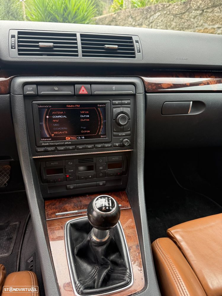 Audi A4 Avant 2.0 TDI S-line - 9