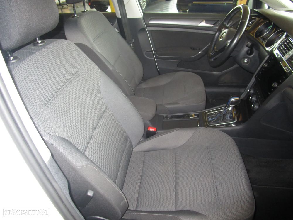 VW e-Golf AC/DC - 22
