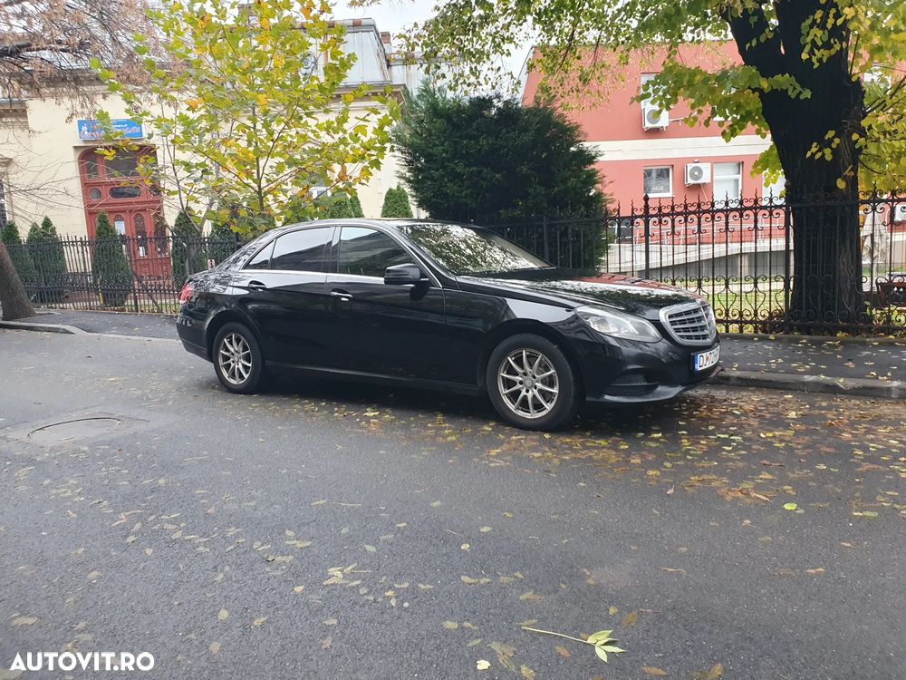 Mercedes-Benz E - 10