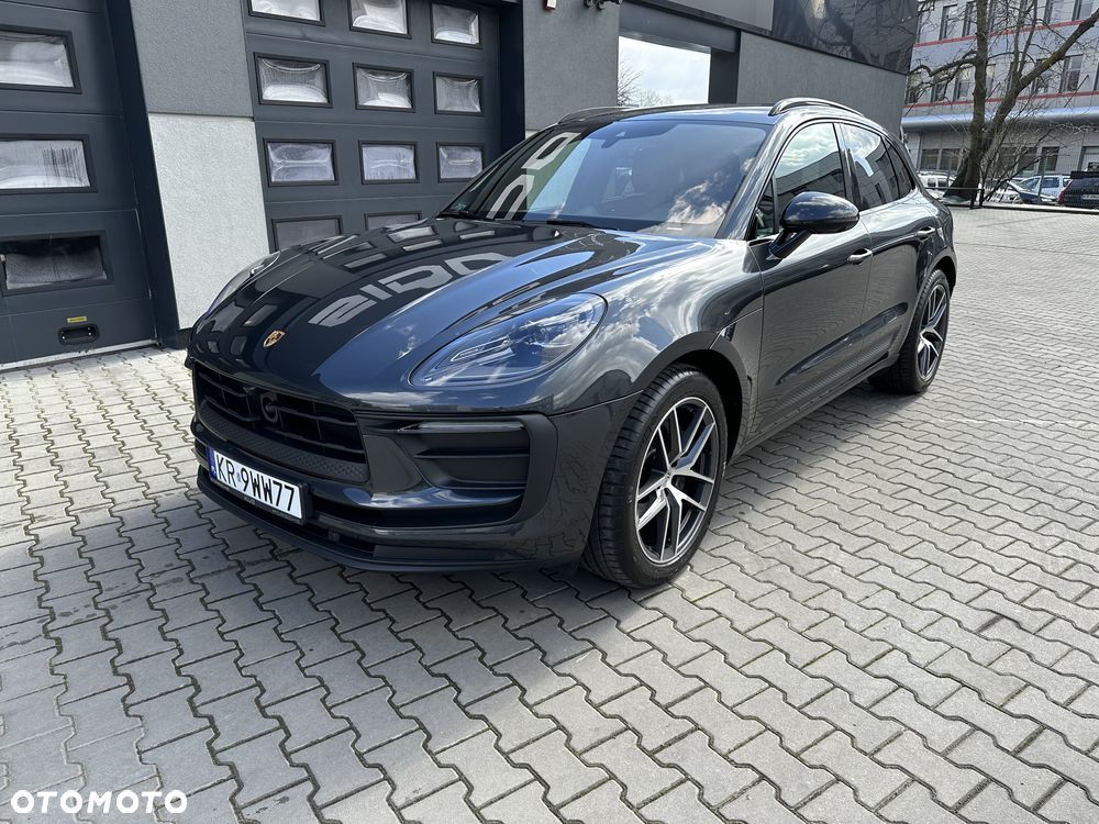 Porsche Macan Standard - 1