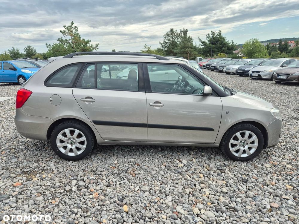 Skoda Fabia 1.4 16V Comfort - 4