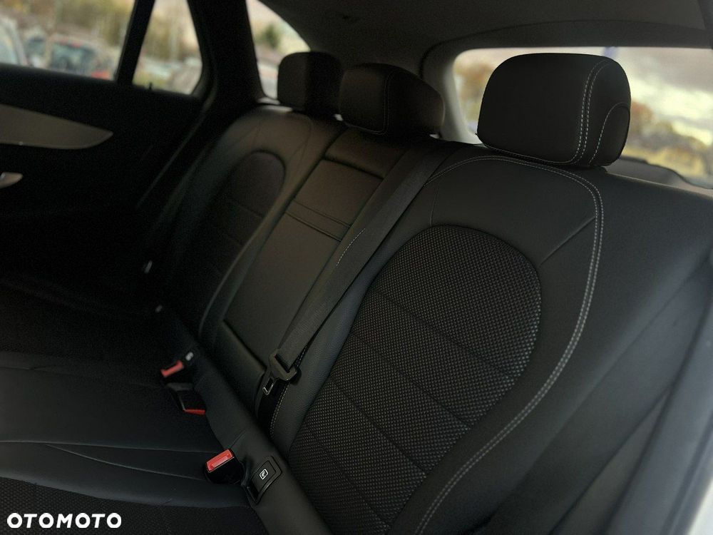 Mercedes-Benz GLC 200 d 4-Matic Business Edition - 35
