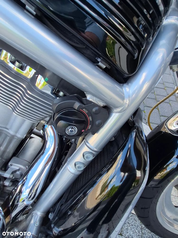 Harley-Davidson V-Rod Street Rod - 12