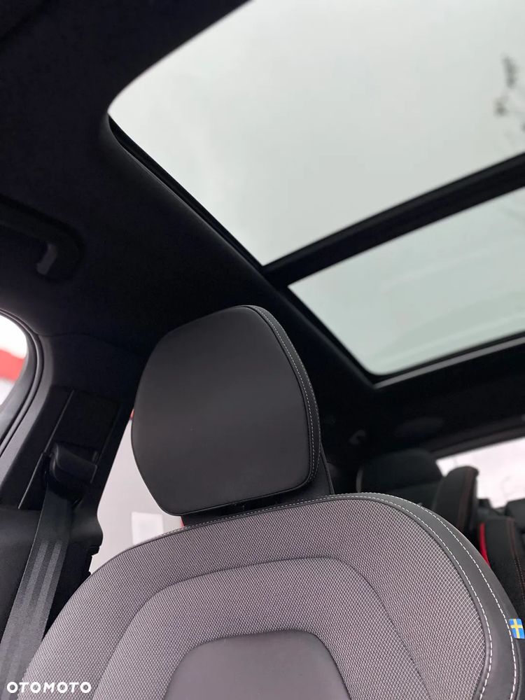 Volvo XC 60 - 4