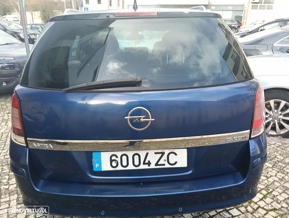 Opel Astra Caravan 1.9 CDTi Cosmo - 4