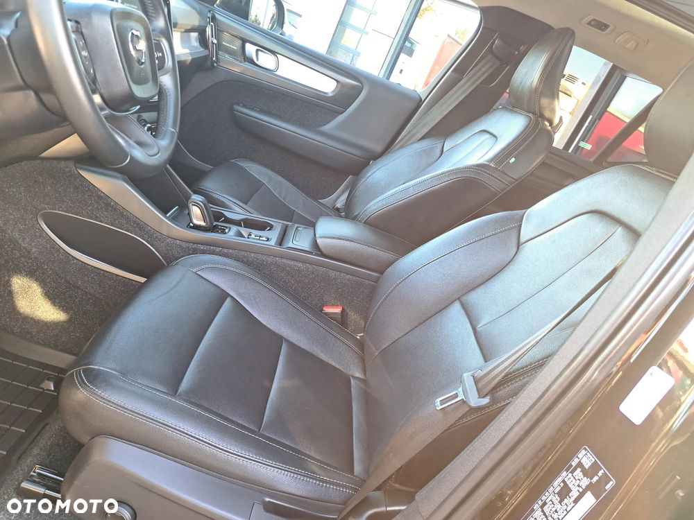 Volvo XC 40 T5 AWD Momentum - 13