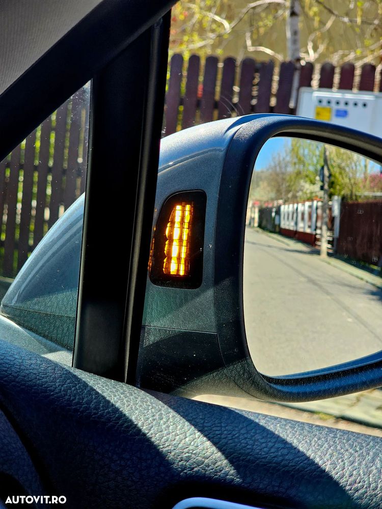 Volkswagen Touareg - 16