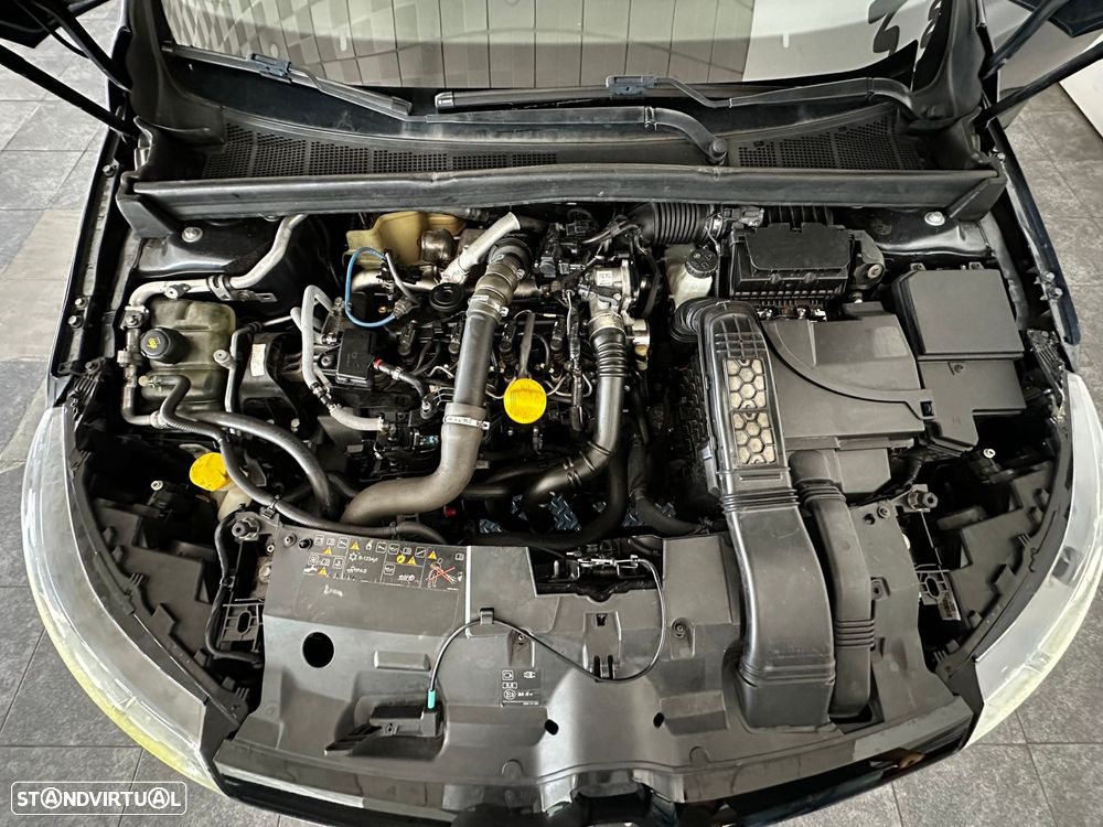 Renault Mégane Sport Tourer - 30