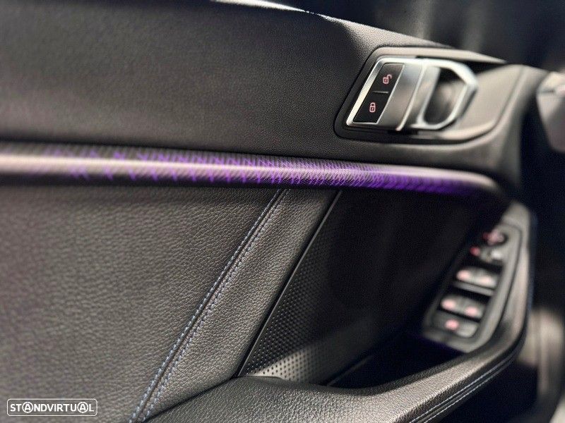 BMW 118 d Pack Desportivo M - 18