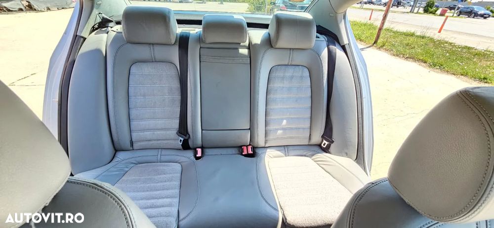 Volkswagen Passat Variant 2.0 TDI Comfortline - 8
