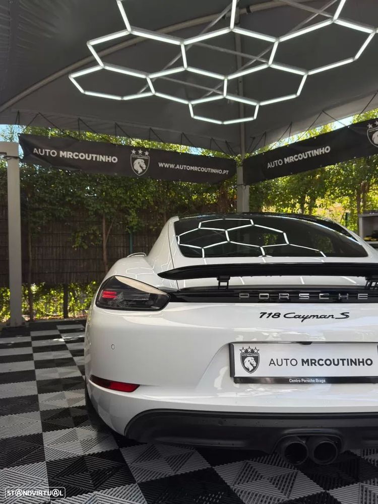 Porsche 718 Cayman 2.5 S PDK — fotografia 11