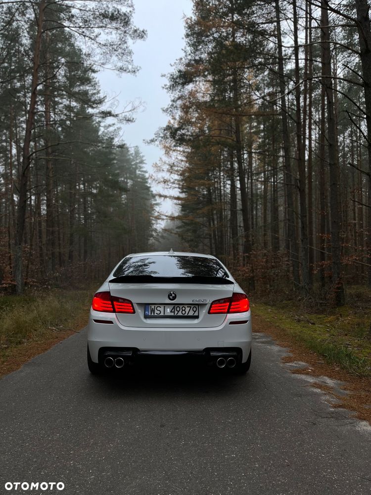 BMW Seria 5 535i - 5