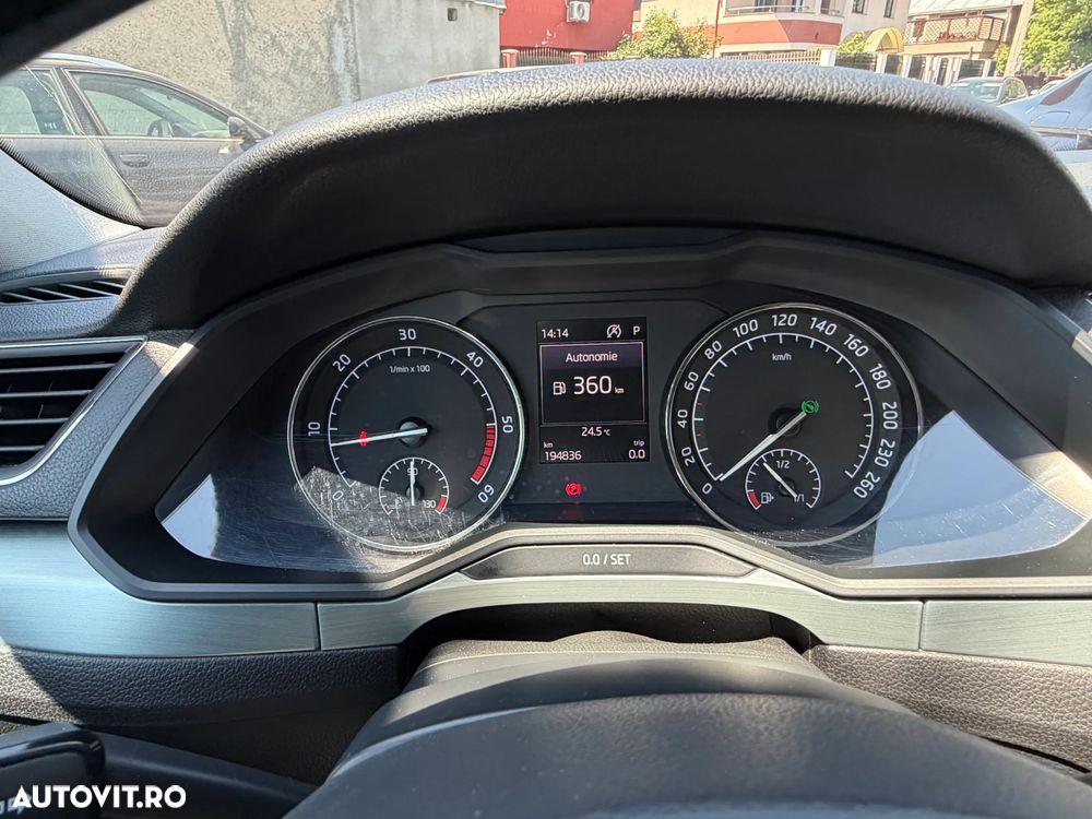 Skoda Superb 2.0 TDI DSG Style - 11