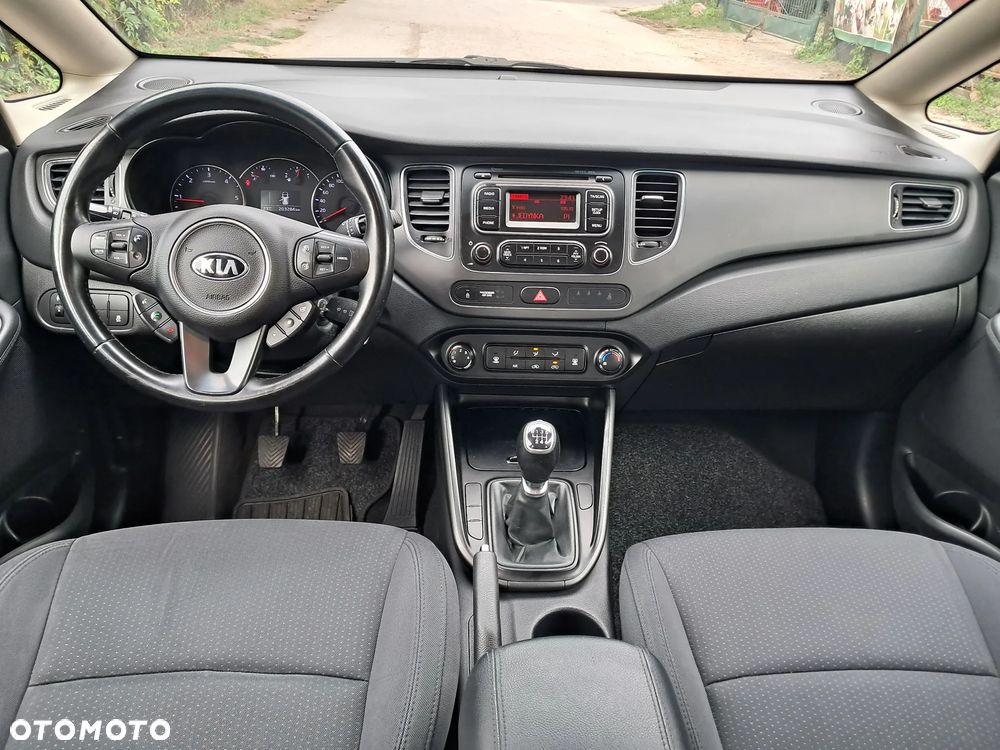 Kia Carens 1.7 CRDi 115 Dream Team Edition - 4