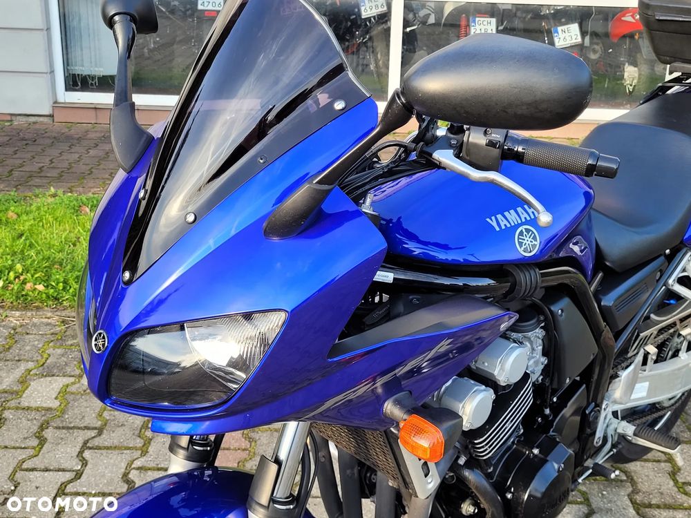 Yamaha FZS - 9