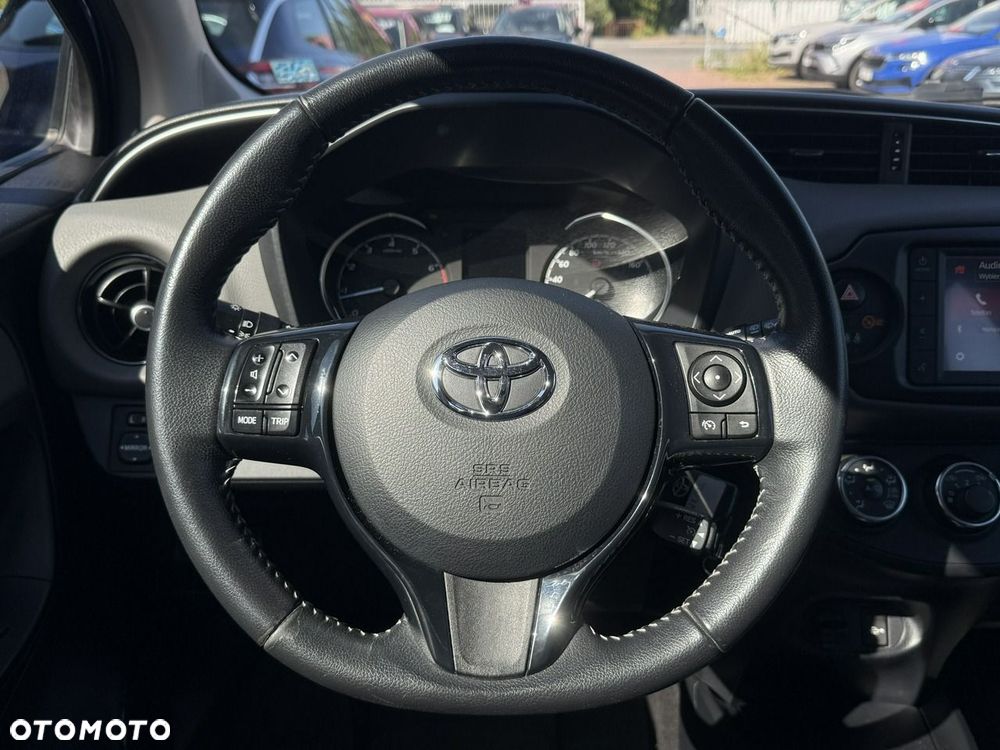 Toyota Yaris 1.5 Premium - 15
