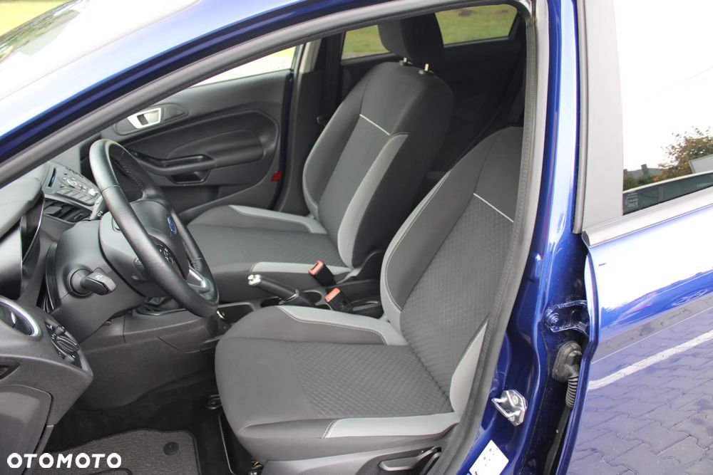 Ford Fiesta - 23