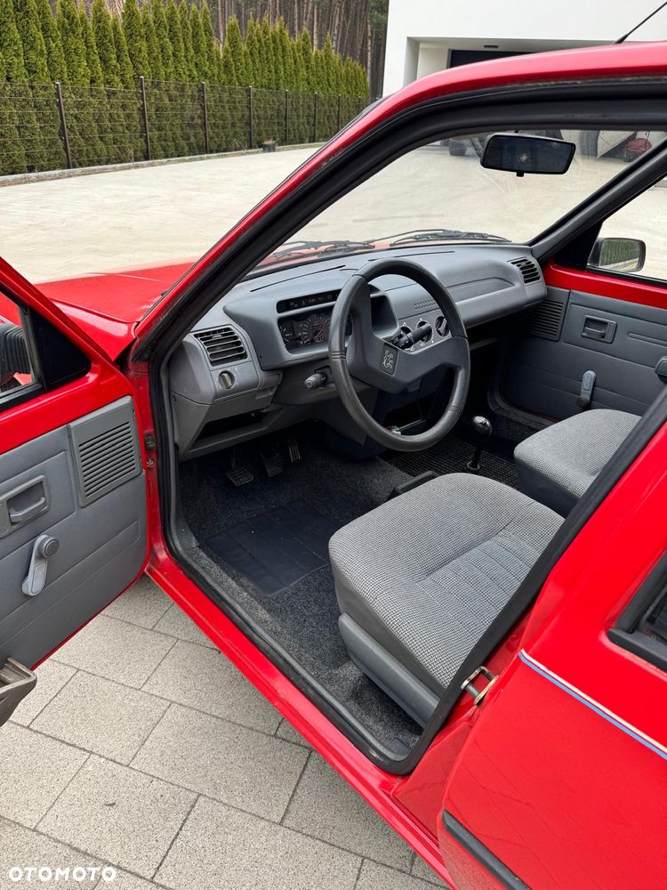 Peugeot 205 - 14