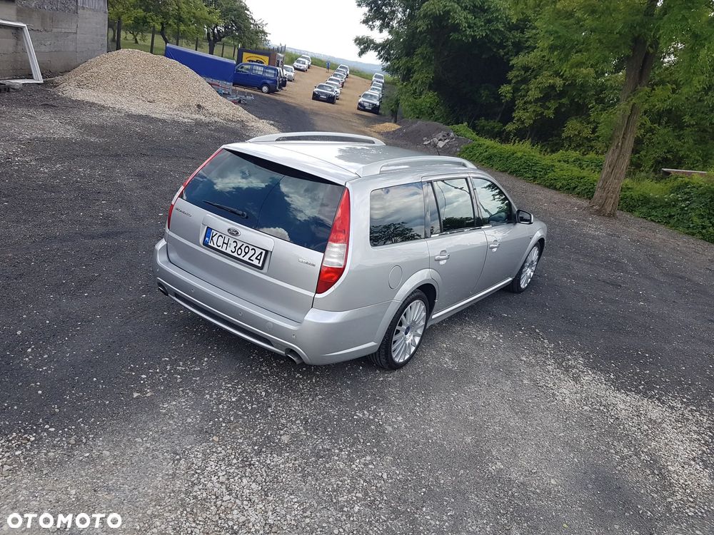 Ford Mondeo 3.0 V6 ST 220 - 10