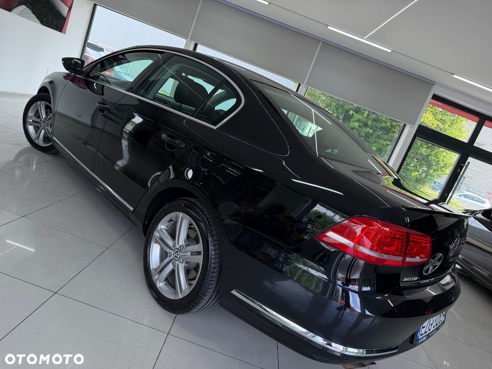 Volkswagen Passat - 24