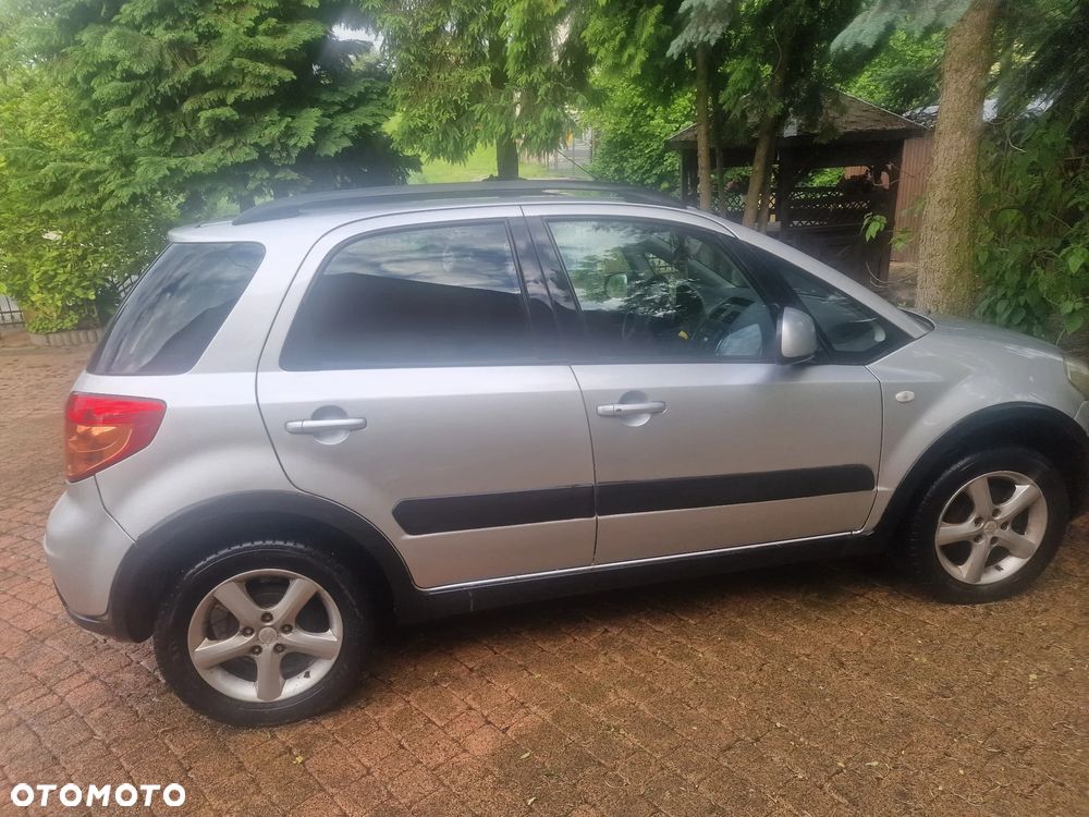 Suzuki SX4 1.6 GS / Premium 4WD - 17