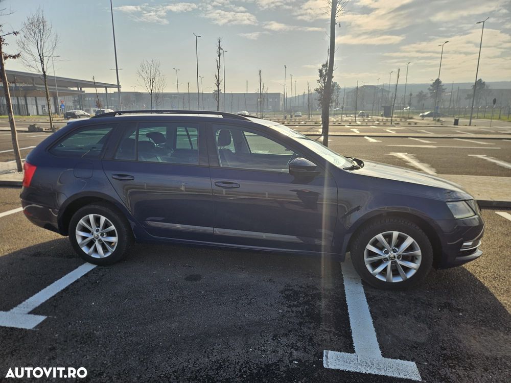 Skoda Octavia 1.6 TDI DSG Style - 11