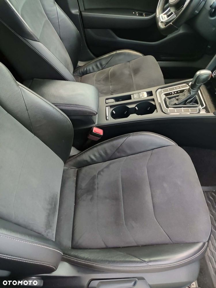 Volkswagen Arteon 2.0 TDI SCR DSG R-Line - 17