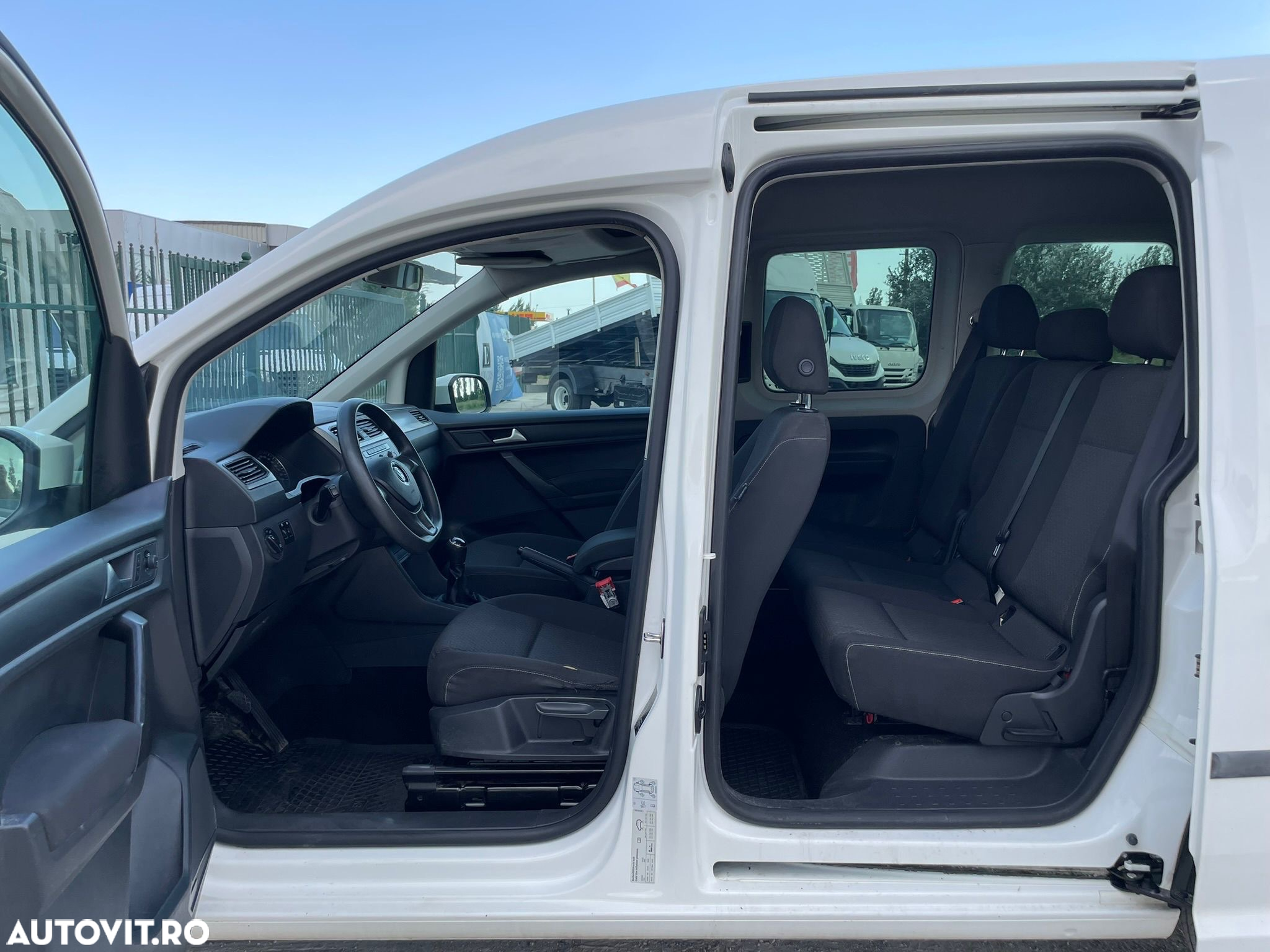 Volkswagen Caddy - 3