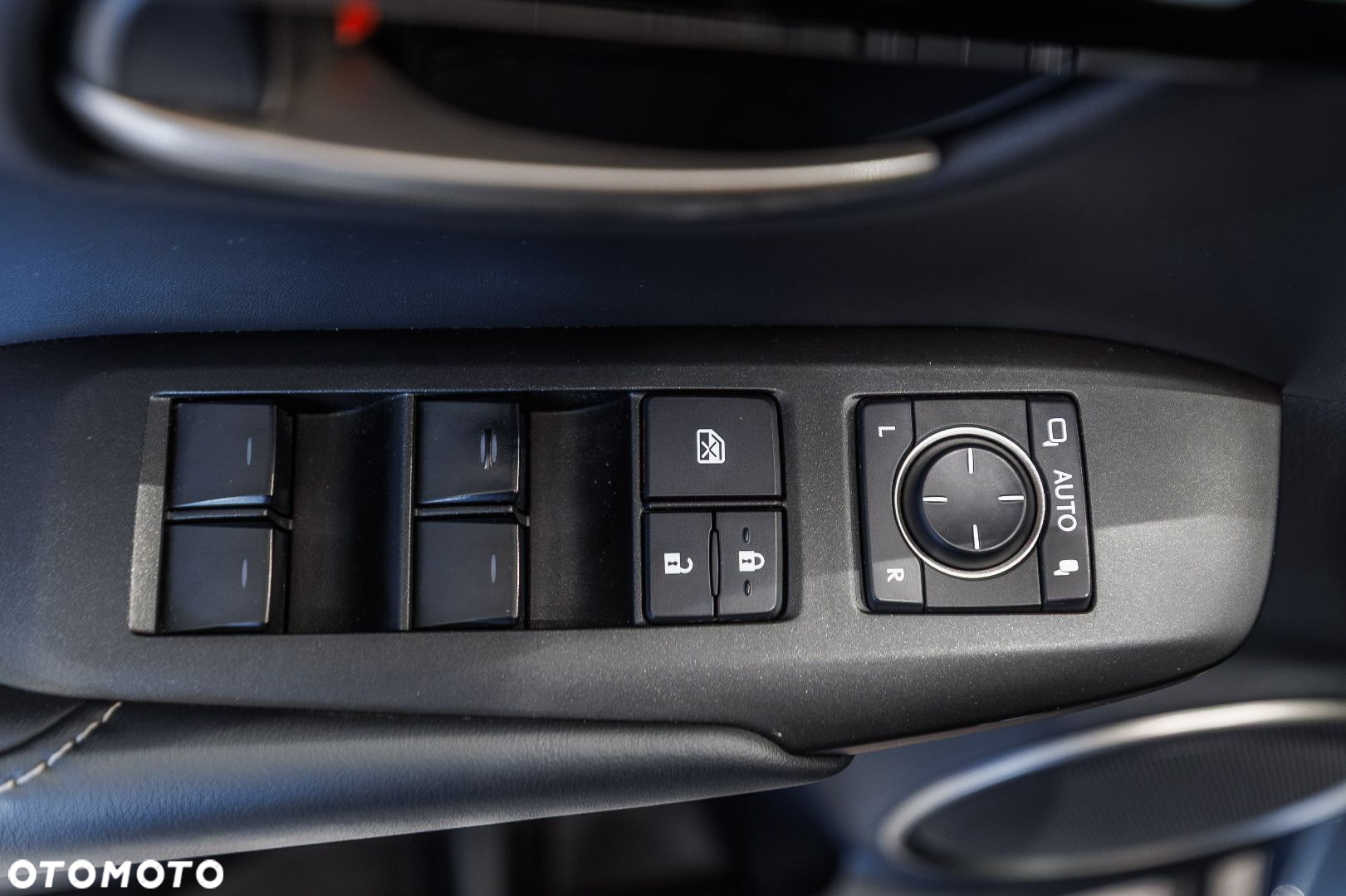 Lexus NX - 19
