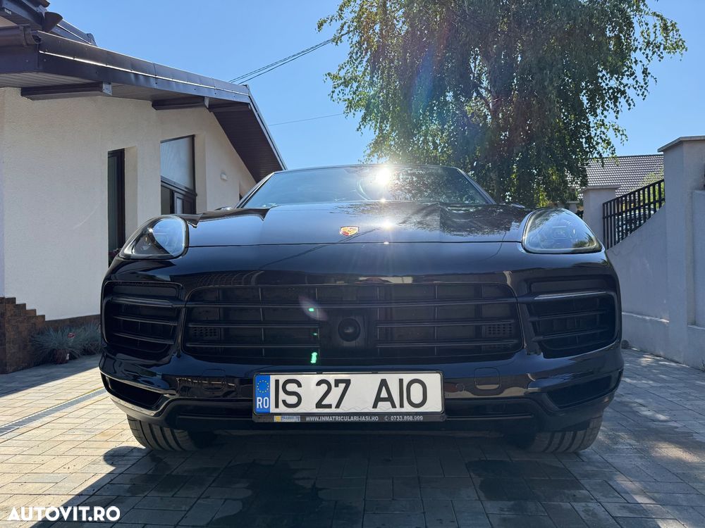 Porsche Cayenne - 5