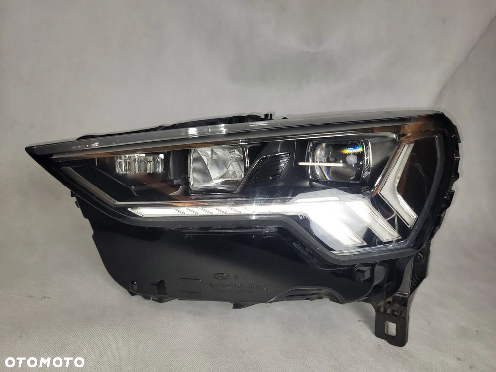 AUDI Q3 II 83A- LAMPA LAMPY PRZEDNIE PRZÓD FULL LED - 6