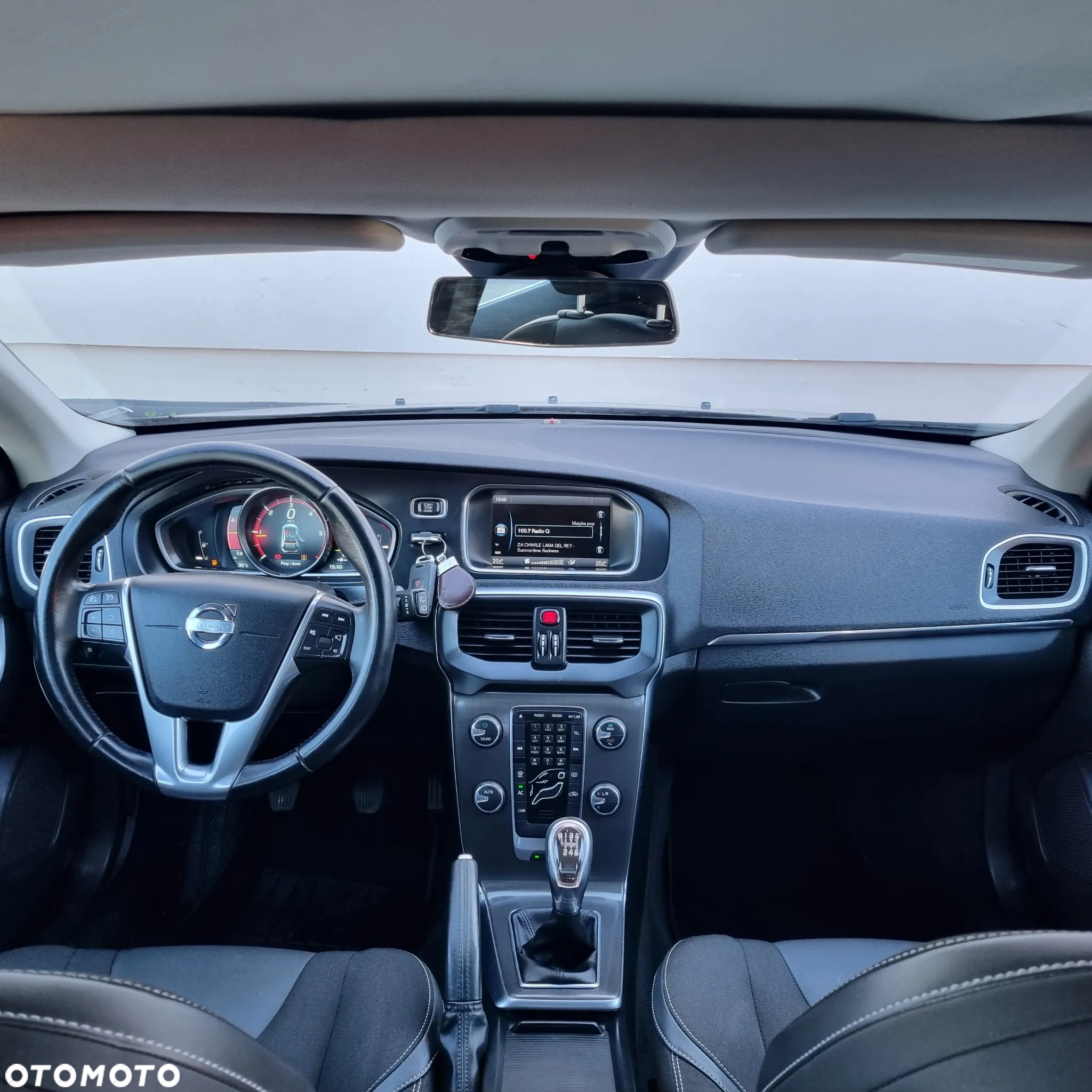 Volvo V40 D2 Summum - 31