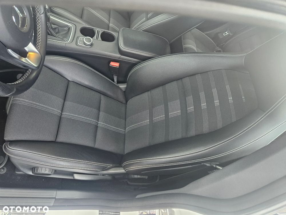 Mercedes-Benz CLA 200 UrbanStyle Edition - 15