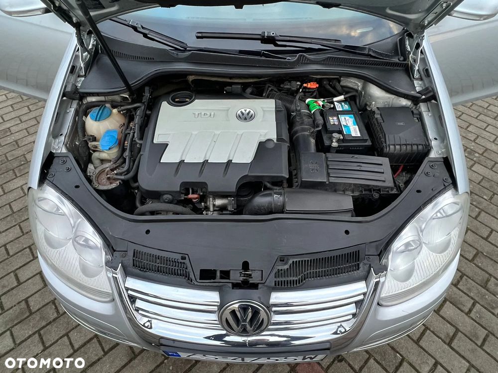 Volkswagen Golf 2.0 TDI DPF Comfortline - 19