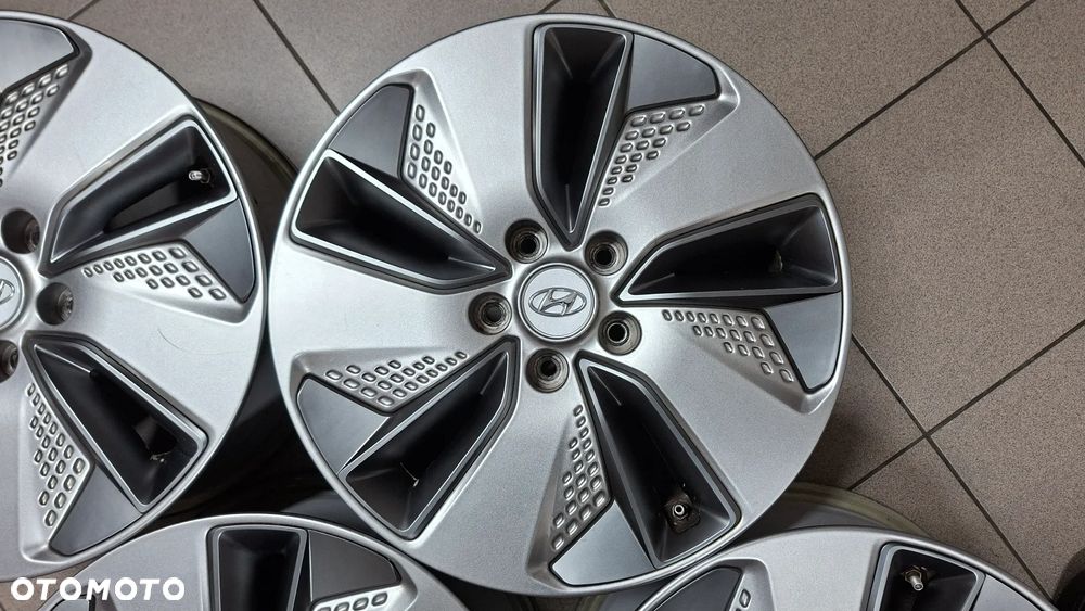 Felgi Aluminiowe 17 Hyundai Kona 5x114.3 ET 50 - 8